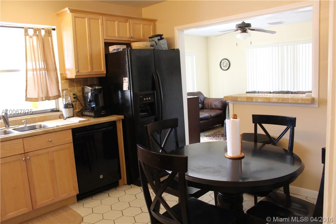 Pembroke Lakes Sec 1 76-4 - Residential