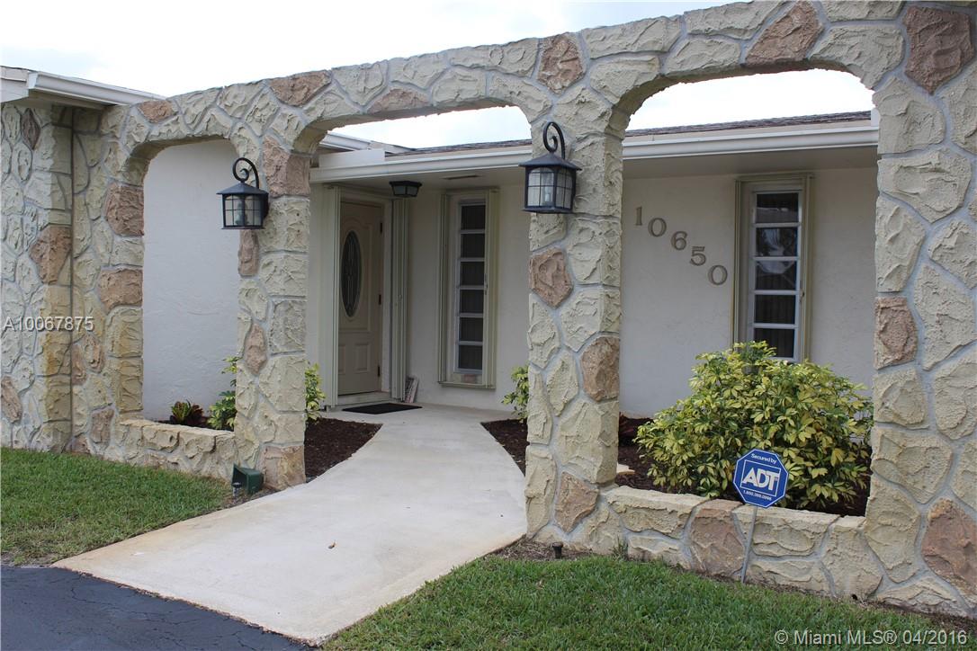 Pembroke Lakes Sec 1 76-4 - Residential