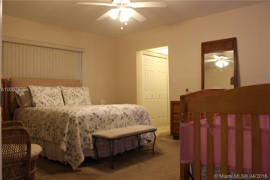 Pembroke Lakes Sec 1 76-4 - Residential