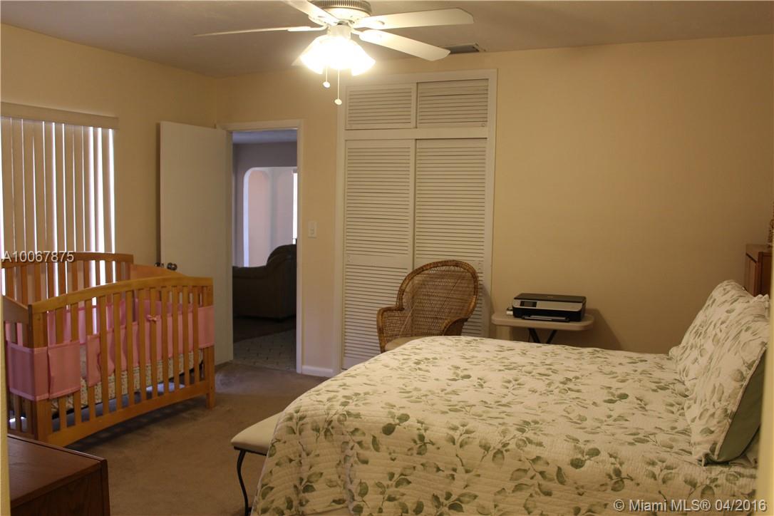 Pembroke Lakes Sec 1 76-4 - Residential