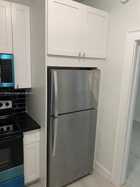 LAWRENCE ESTATE LAND CO - Residential Lease