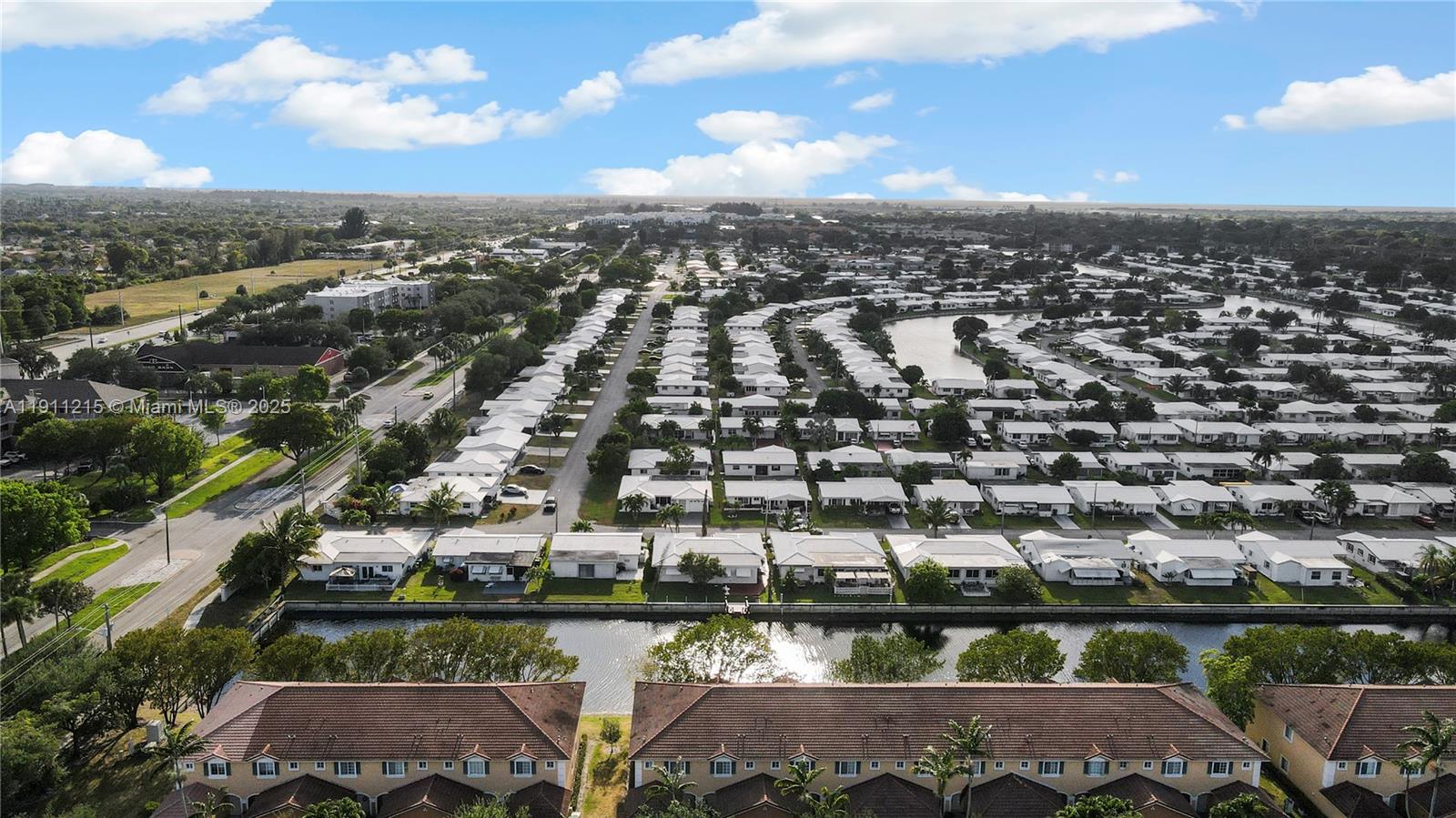 MAINLANDS OF TAMARAC LAKE - Residential