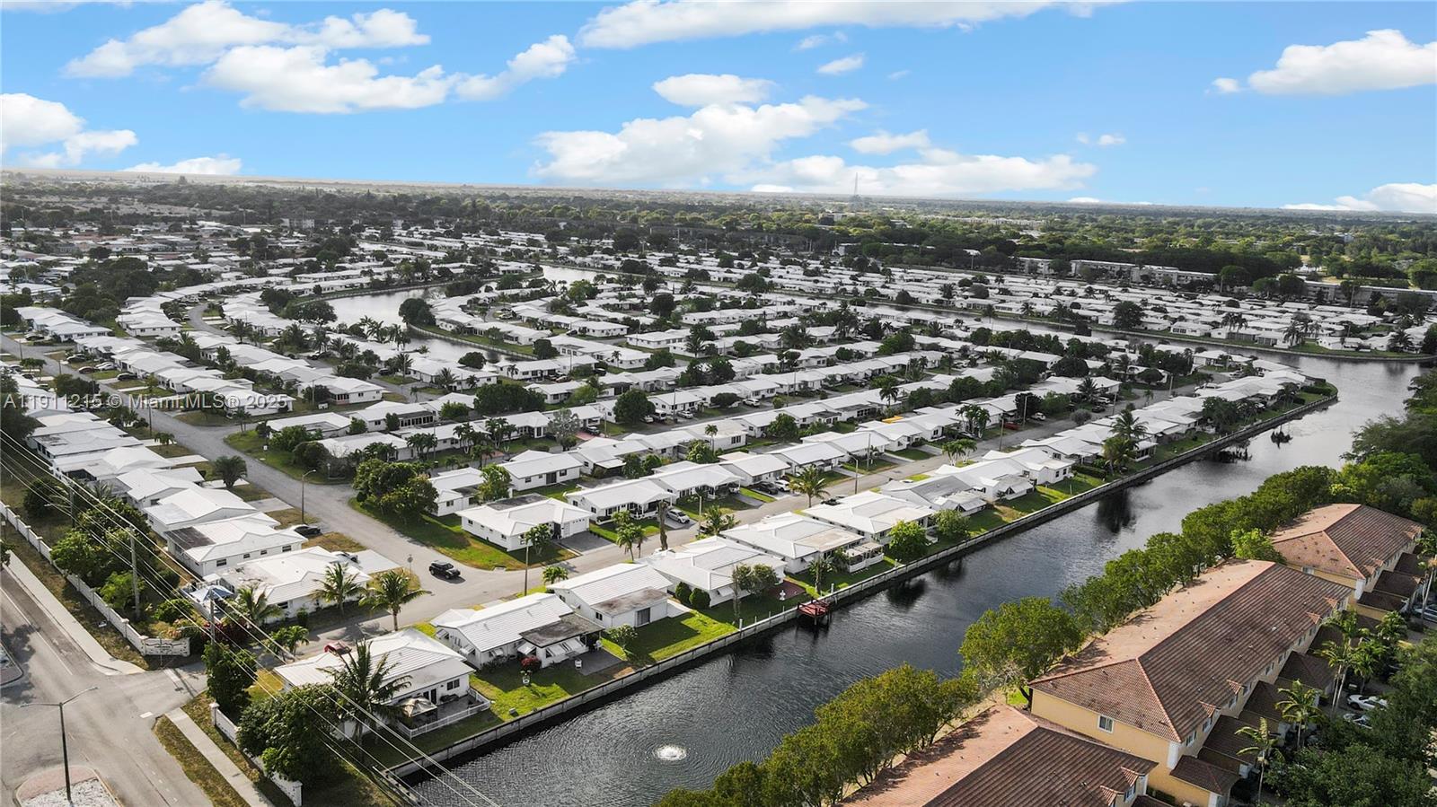 MAINLANDS OF TAMARAC LAKE - Residential
