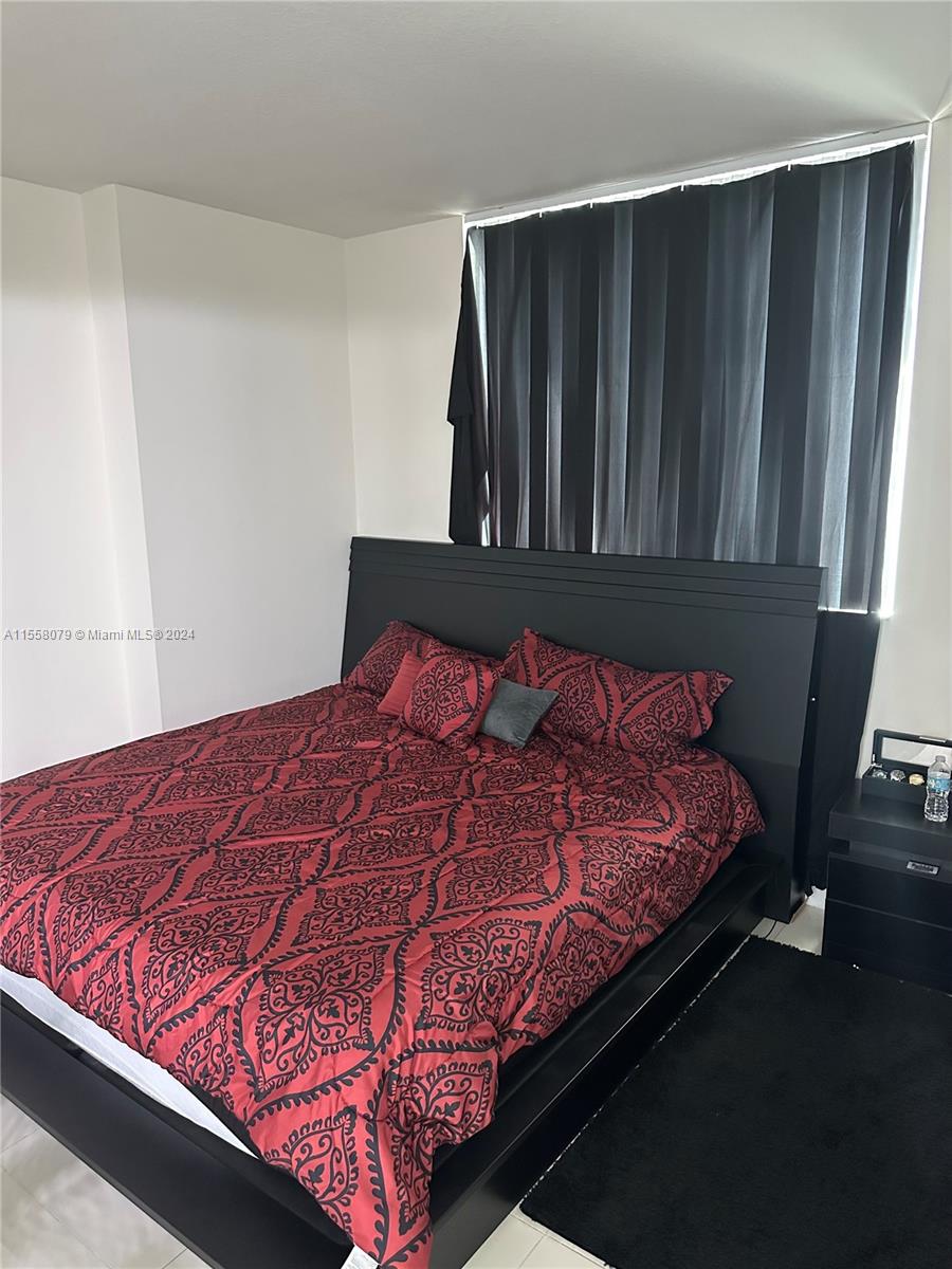 TERRAZAS RIVERPARK VILLAG - Residential