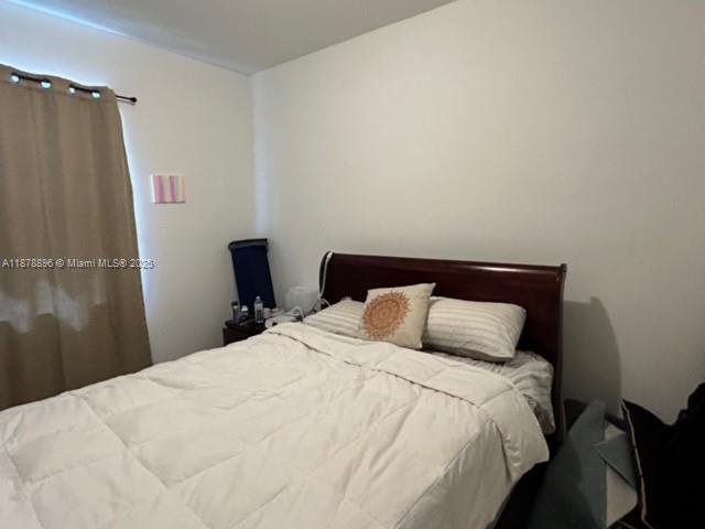 ESTATES AT SILVER PALM - Residential