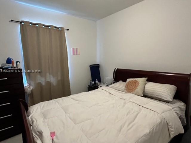 ESTATES AT SILVER PALM - Residential