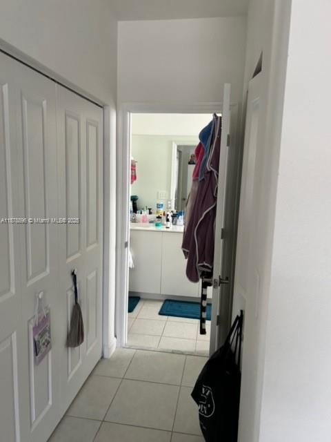 ESTATES AT SILVER PALM - Residential