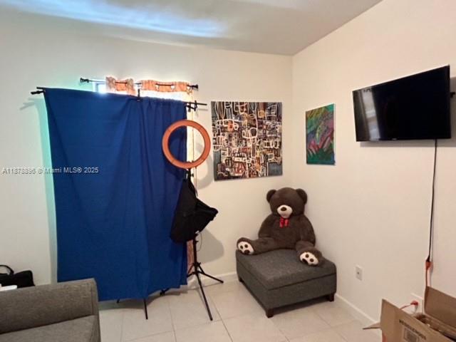 ESTATES AT SILVER PALM - Residential