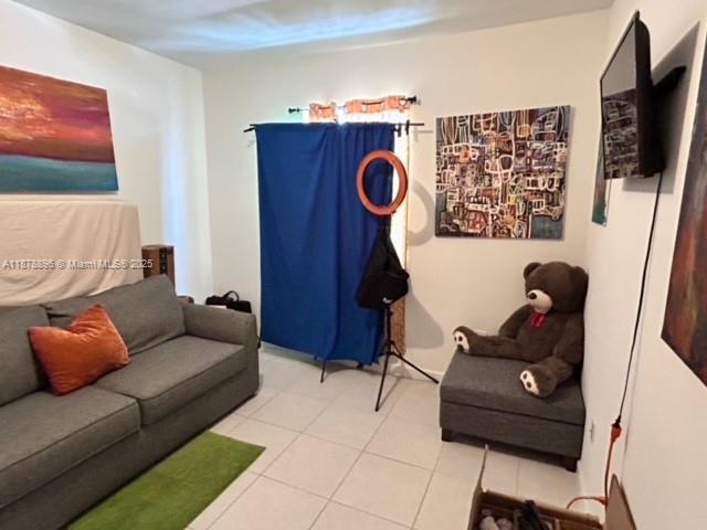 ESTATES AT SILVER PALM - Residential