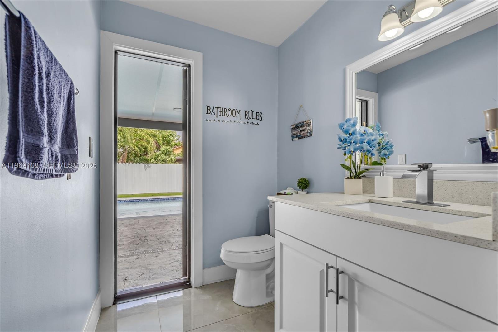 COUNTRY LAKE MANORS SEC 2 - Residential