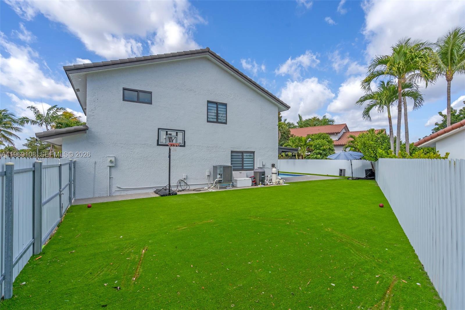 COUNTRY LAKE MANORS SEC 2 - Residential