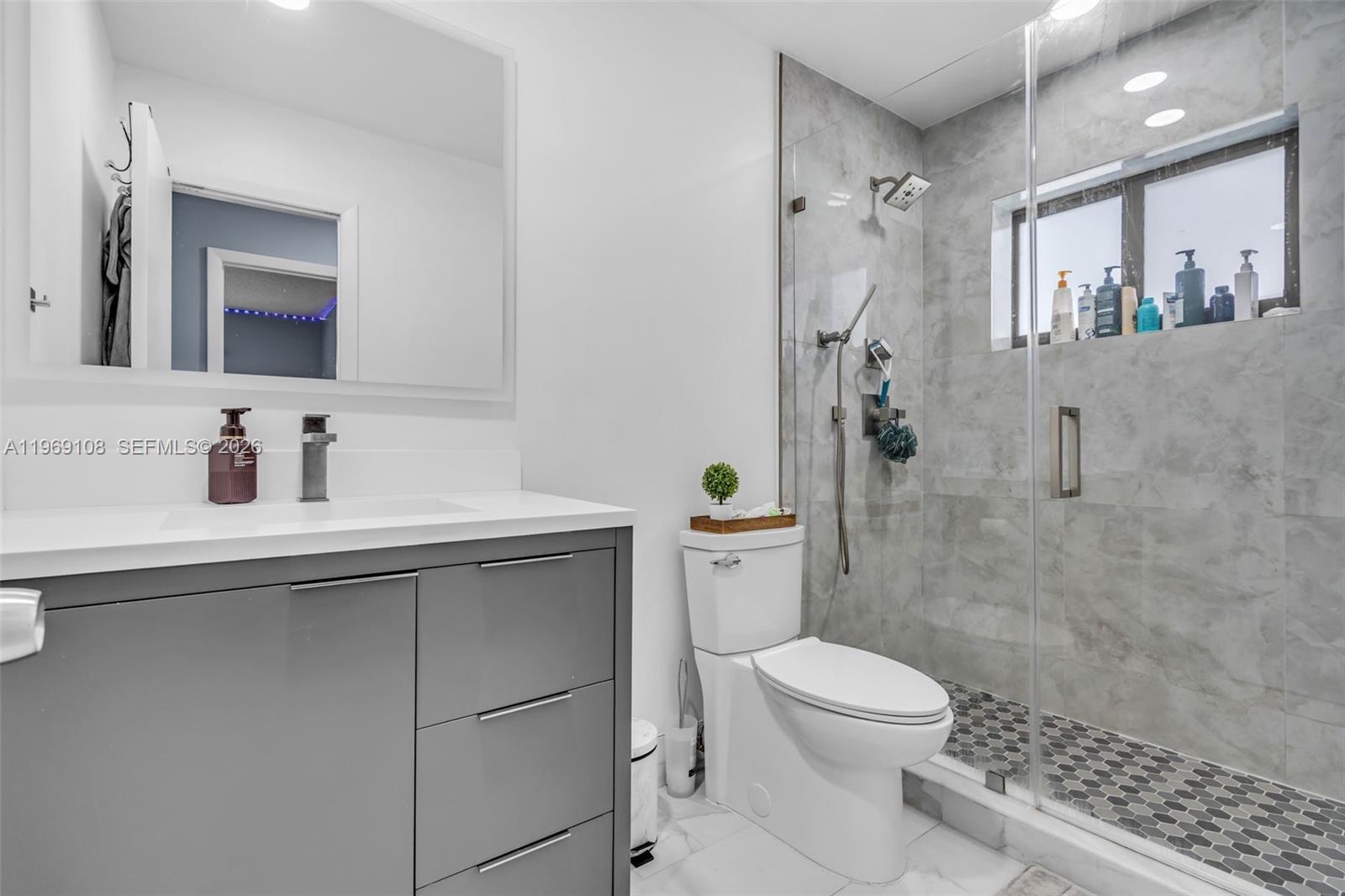 COUNTRY LAKE MANORS SEC 2 - Residential