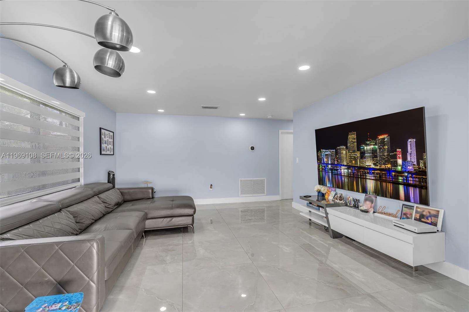 COUNTRY LAKE MANORS SEC 2 - Residential