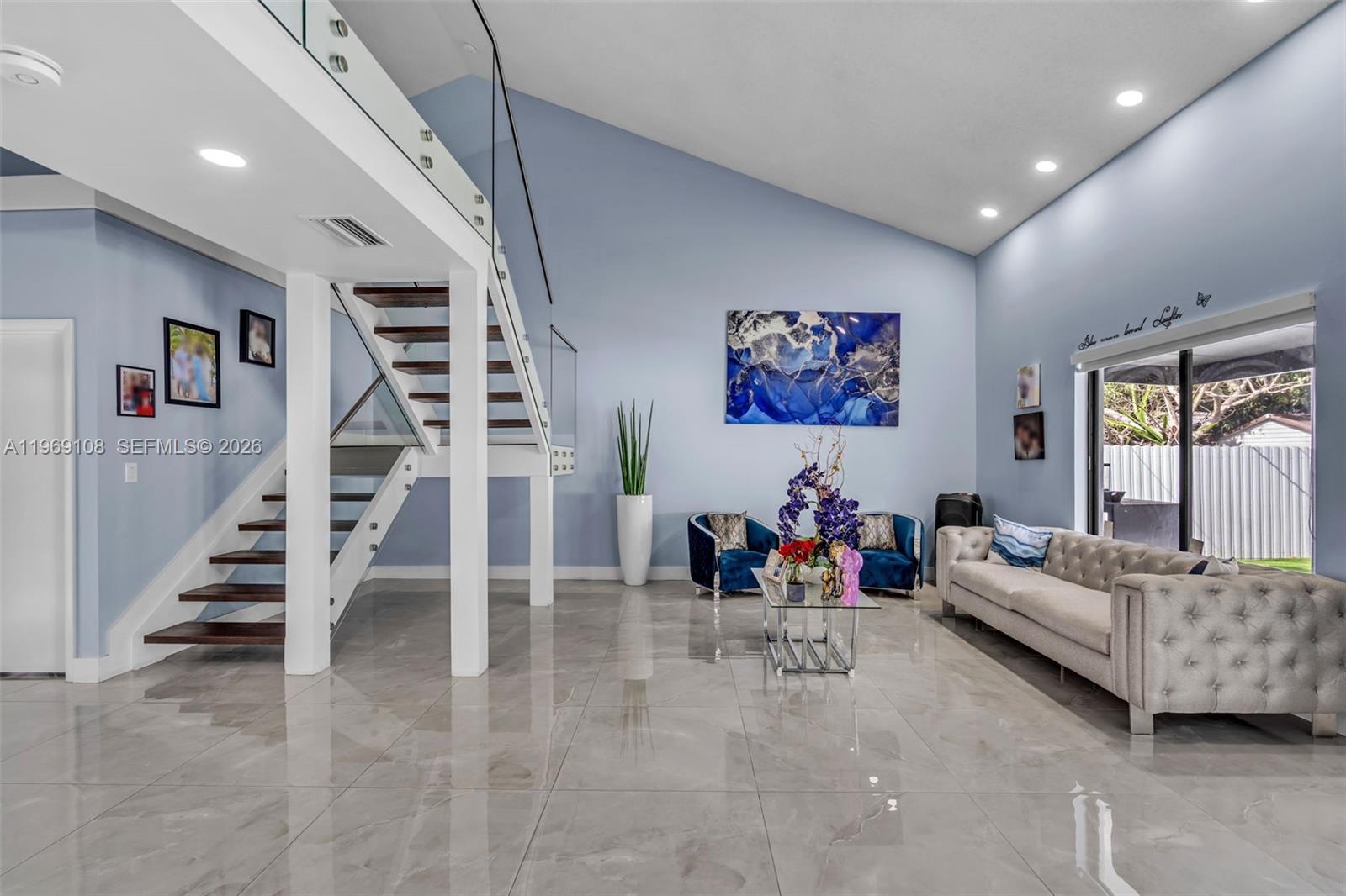 COUNTRY LAKE MANORS SEC 2 - Residential