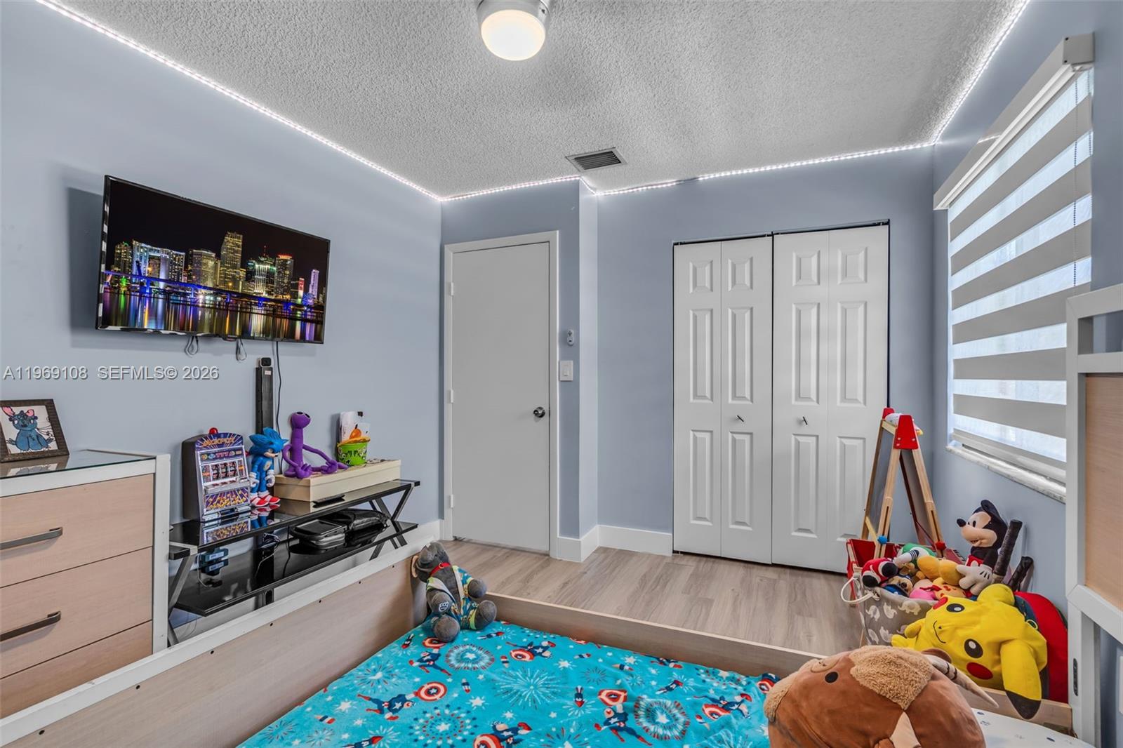 COUNTRY LAKE MANORS SEC 2 - Residential