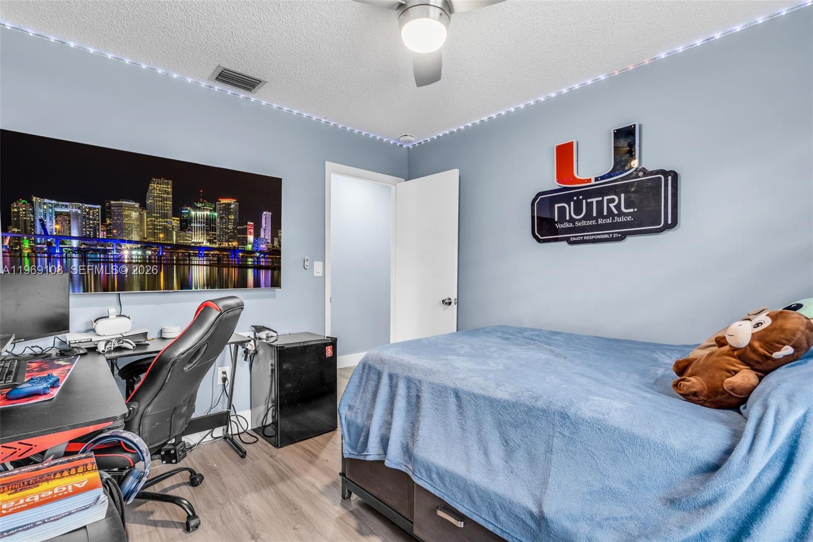 COUNTRY LAKE MANORS SEC 2 - Residential