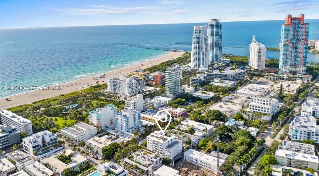 240 Collins Ave 4G