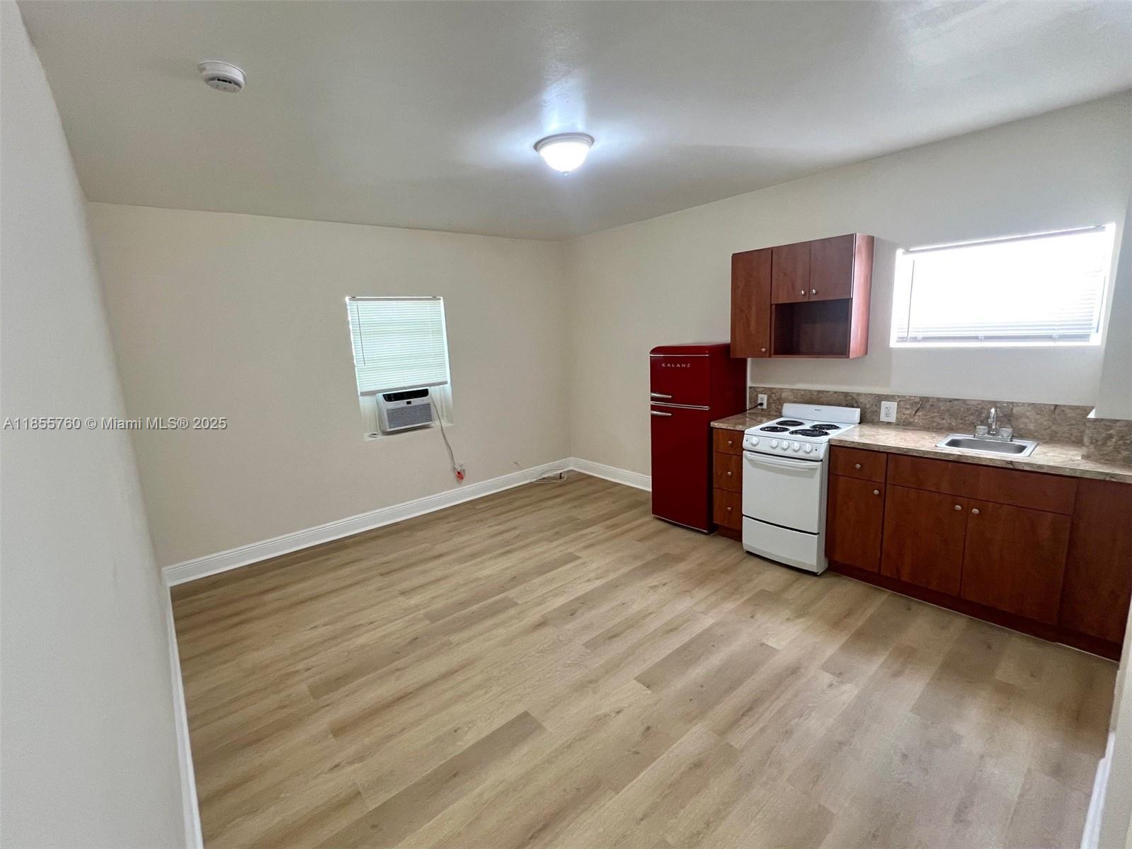 This well-maintained studio offers a bright and welcoming living space with plenty of natural light. Perfectly positioned just minutes from Miami Beach and Downtown, with quick access to I-95, it delivers comfort, convenience, and a prime location all in one. Don’t miss your chance to enjoy vibrant city living close to everything!
