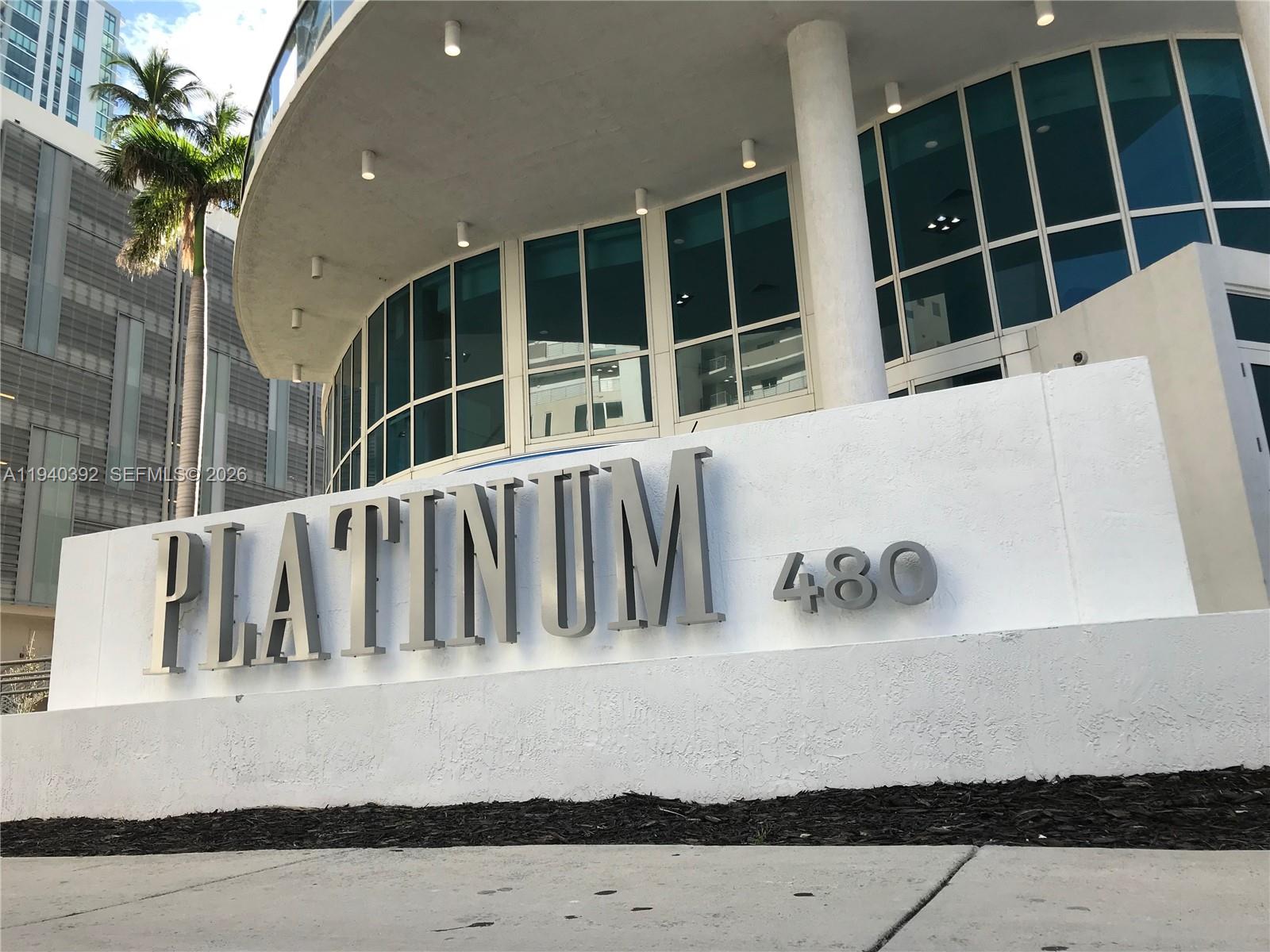 PLATINUM CONDO - Residential