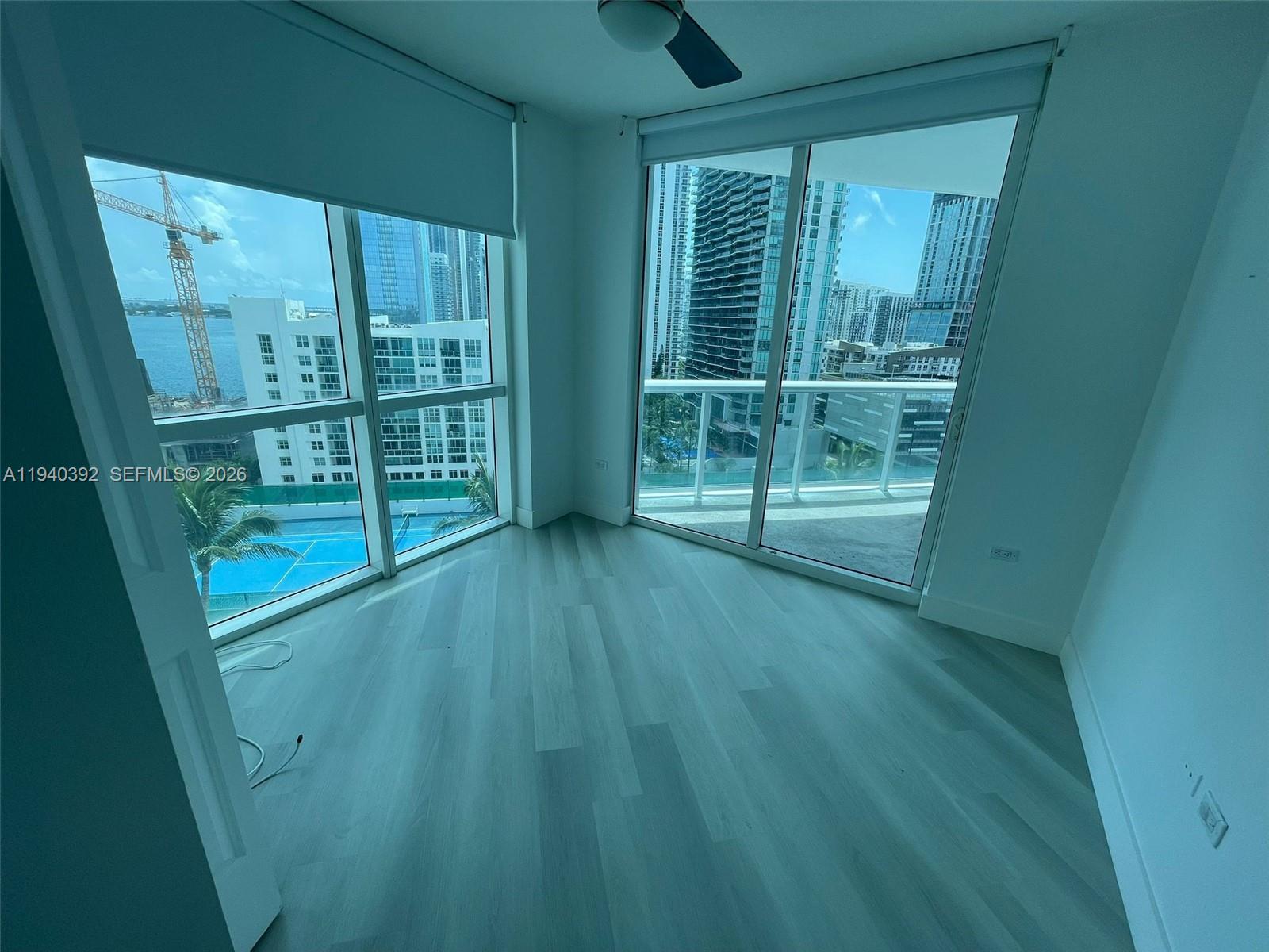 PLATINUM CONDO - Residential