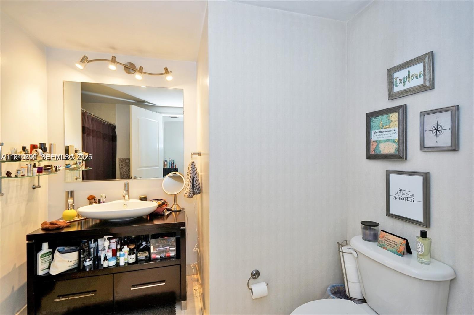 PLATINUM CONDO - Residential