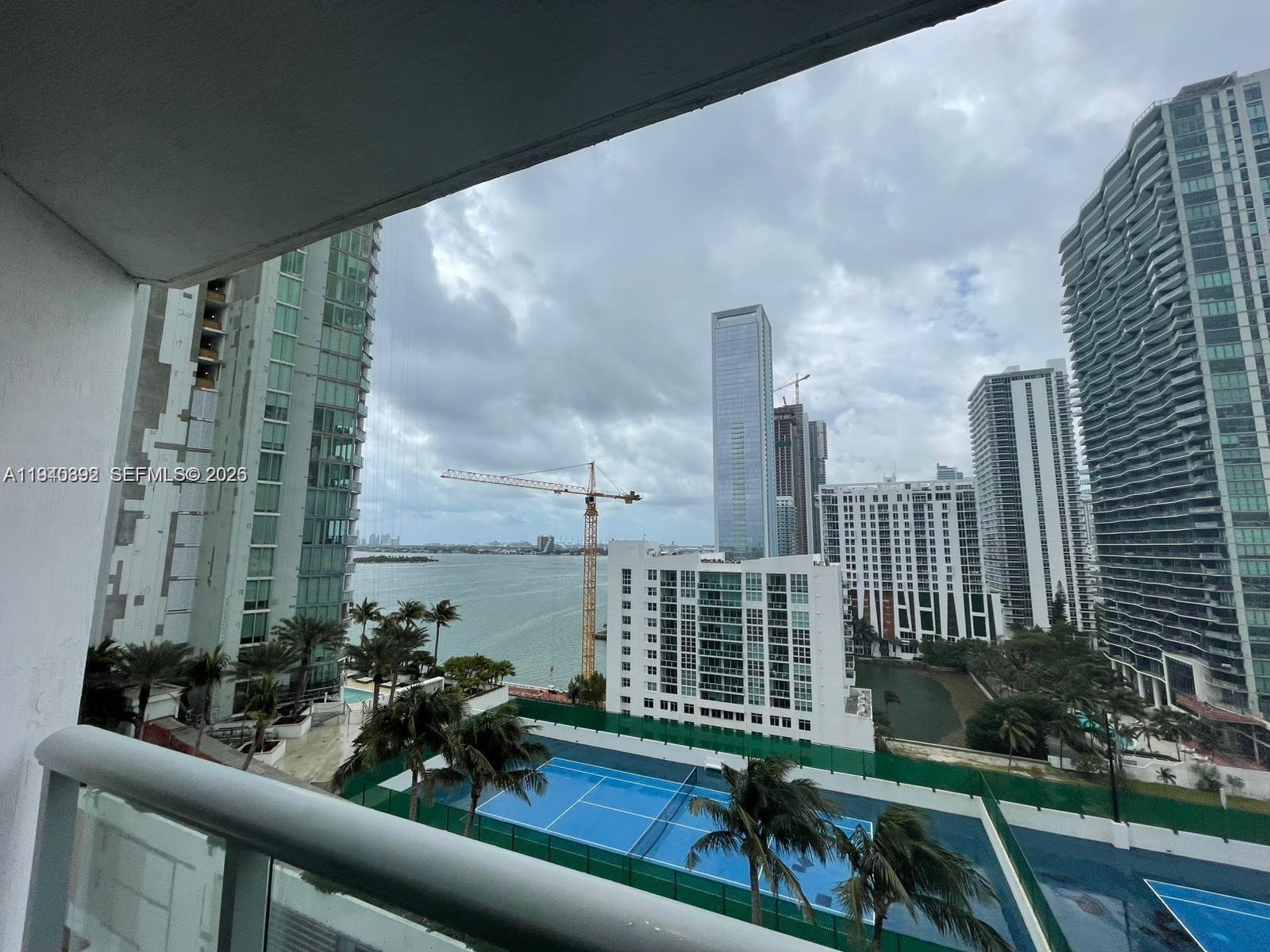 PLATINUM CONDO - Residential