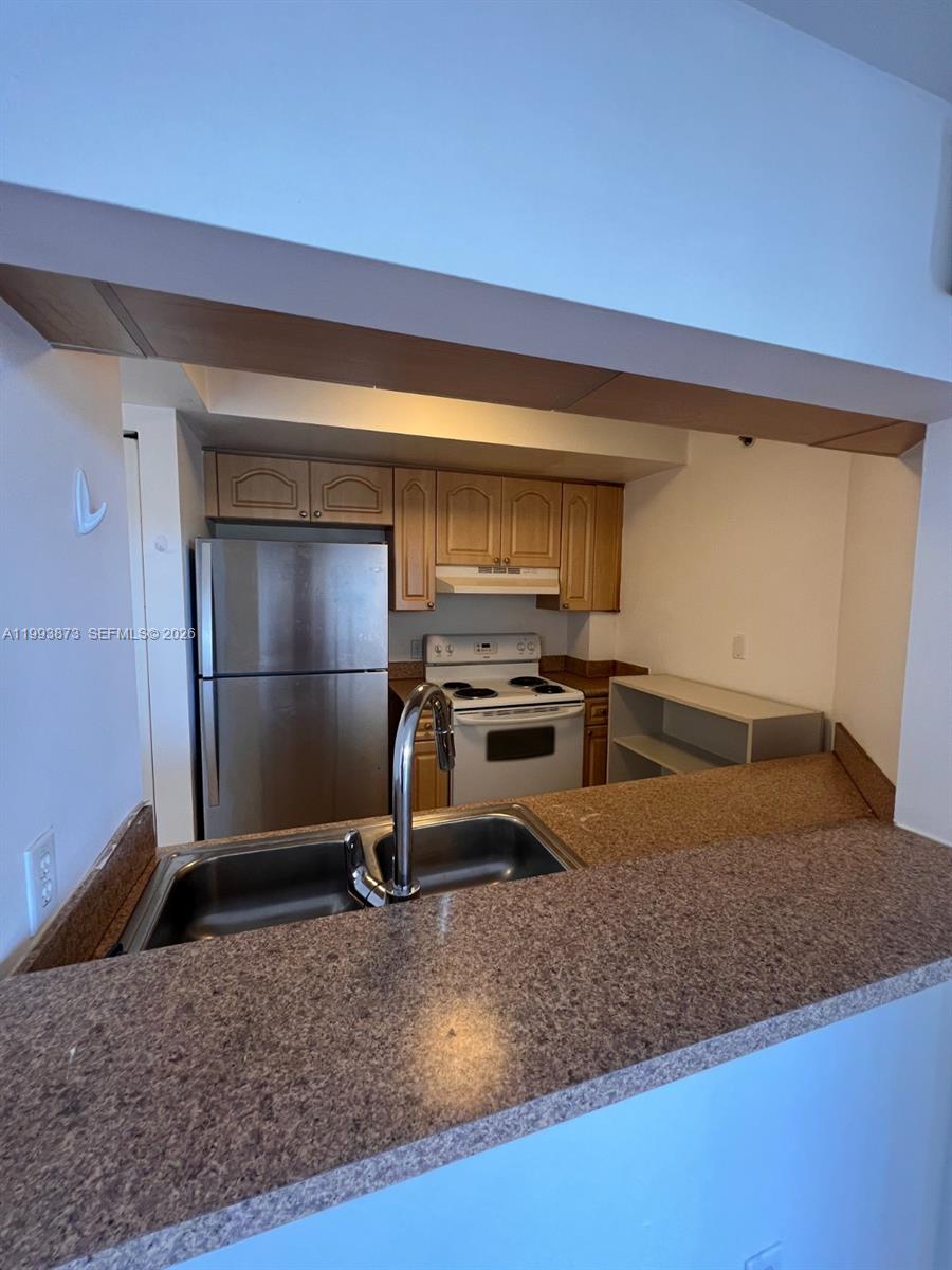 THE CITADEL CONDO - Residential