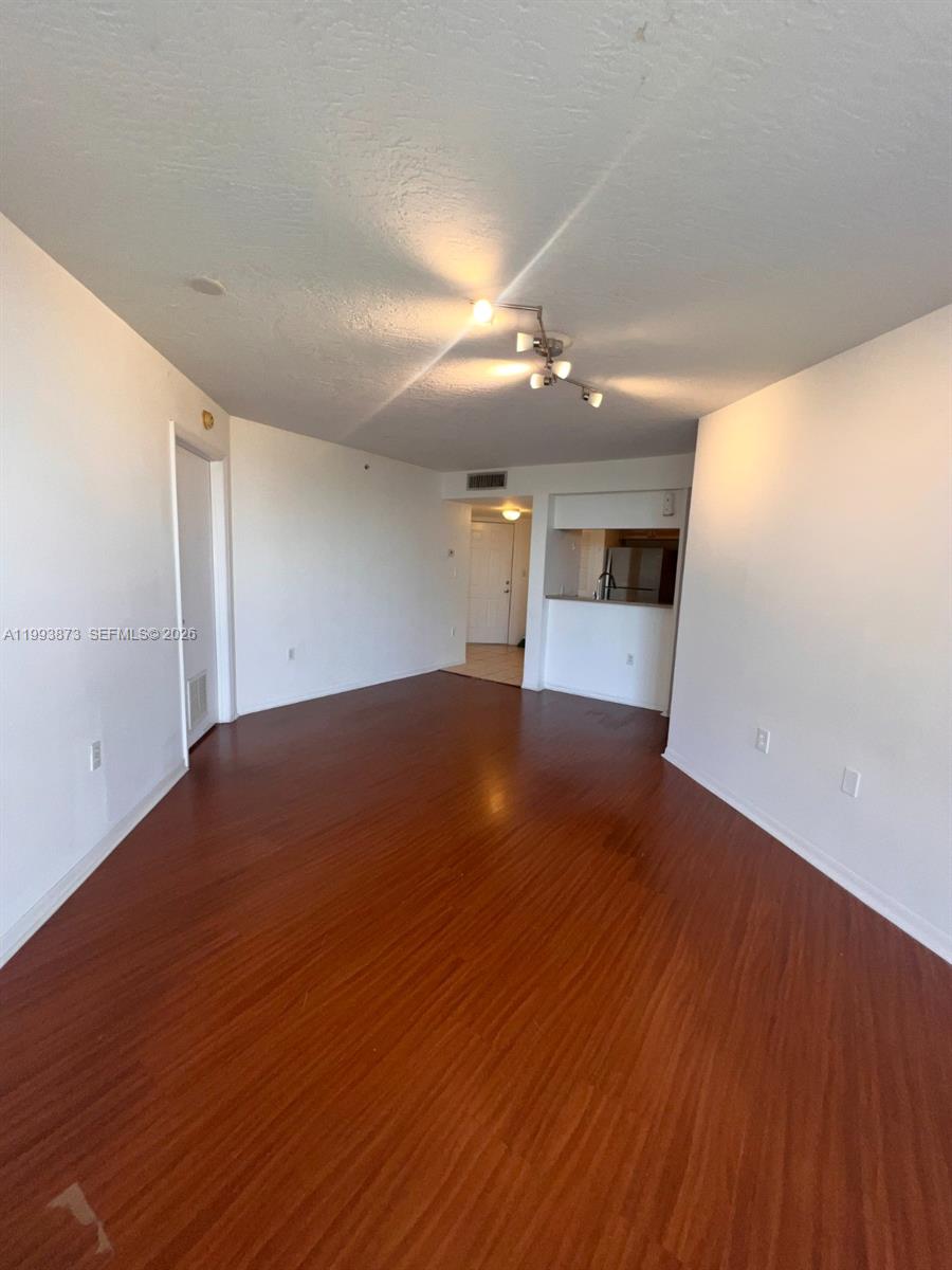 THE CITADEL CONDO - Residential