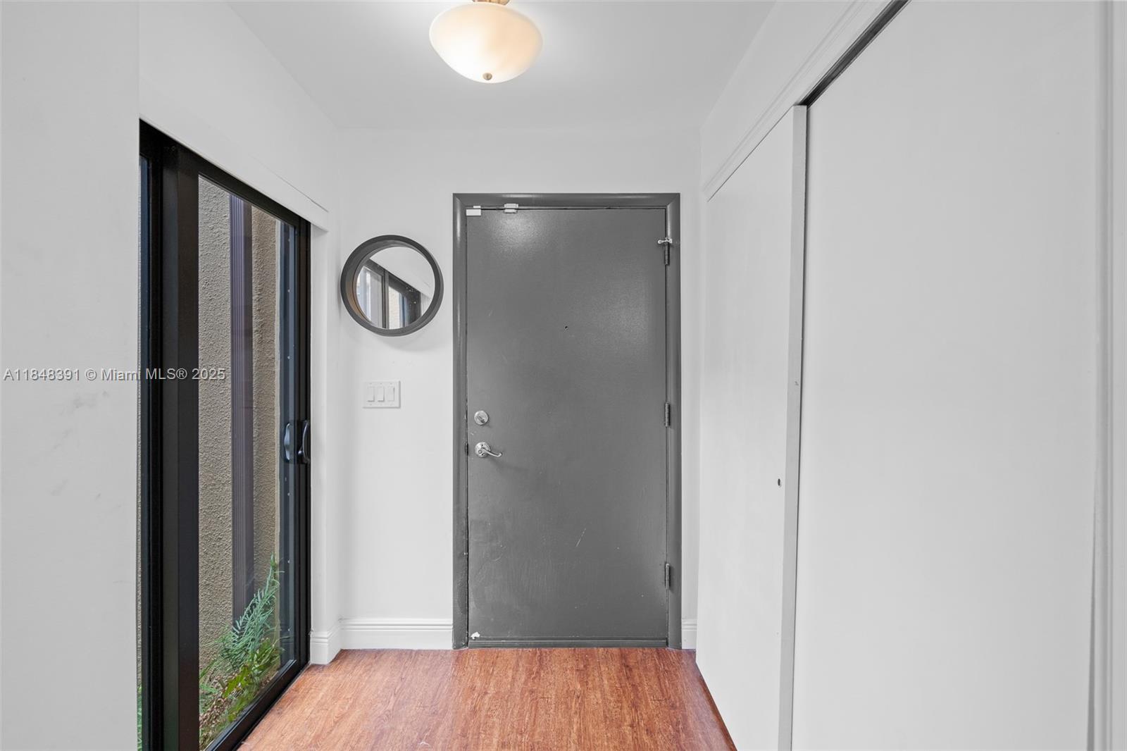 SKY LAKE VILLAS FIRST ADD - Residential