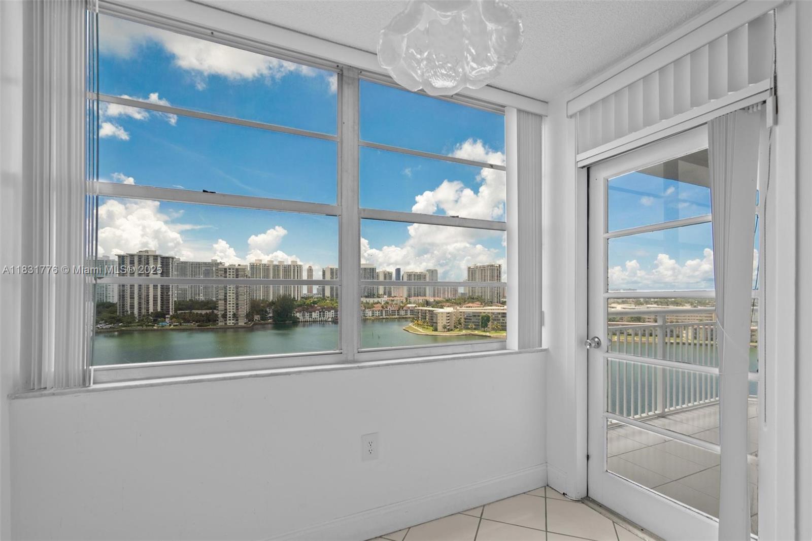 18081 Biscayne Blvd 1205