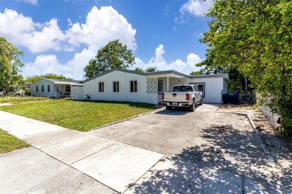 4510 SW 33RD DR, WEST PARK, FL 33023 - Image da7b1fc60813c07c23dcc971d2e56e2a/4120263020