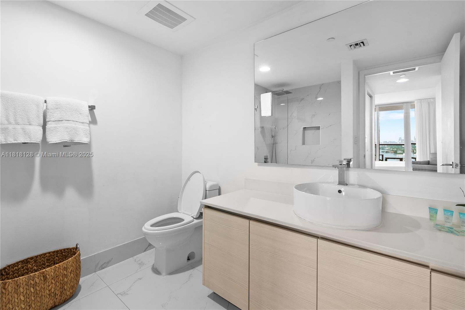 BEACHWALK CONDOMINIUM - Residential