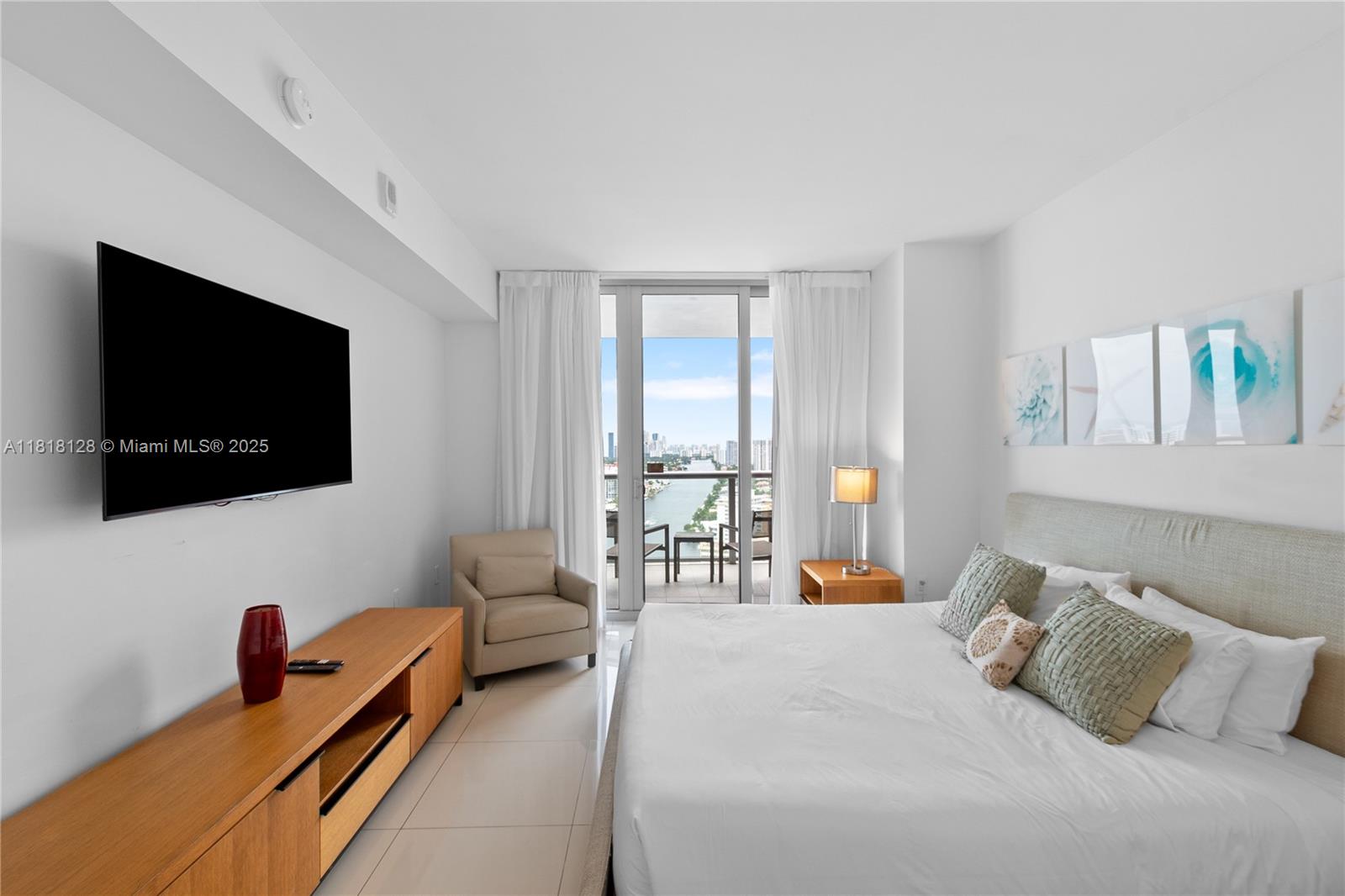 BEACHWALK CONDOMINIUM - Residential