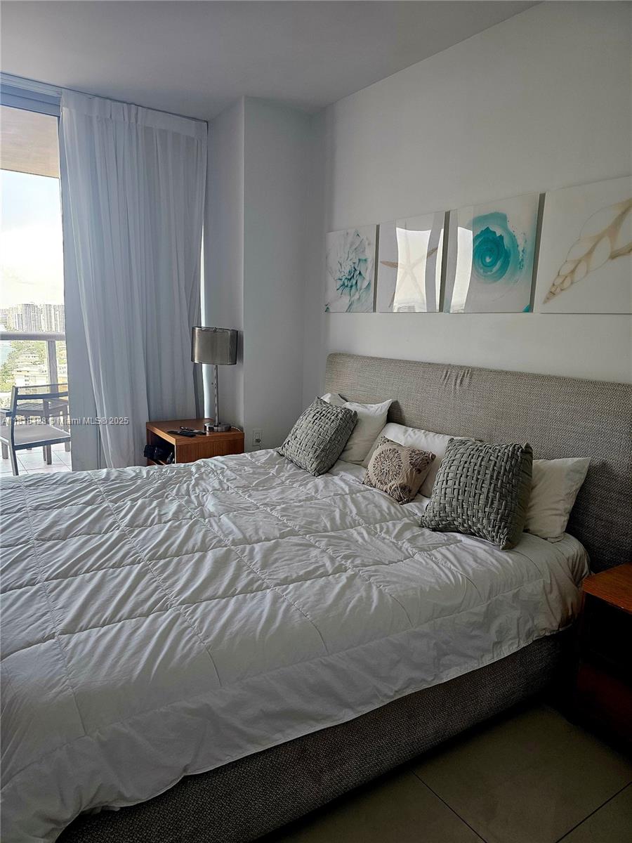 BEACHWALK CONDOMINIUM - Residential
