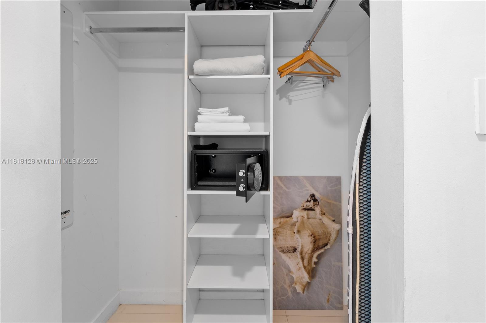 BEACHWALK CONDOMINIUM - Residential