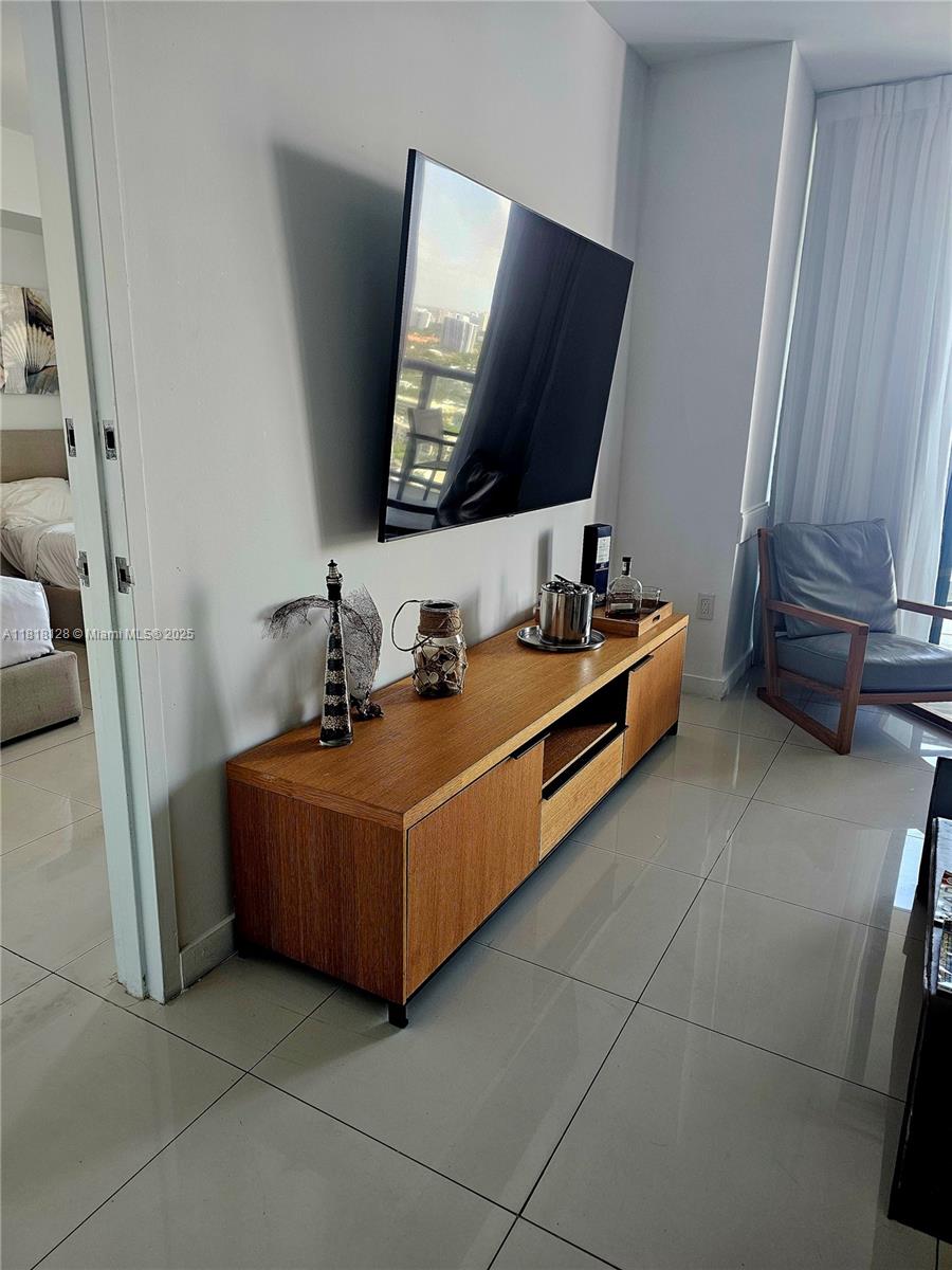 BEACHWALK CONDOMINIUM - Residential