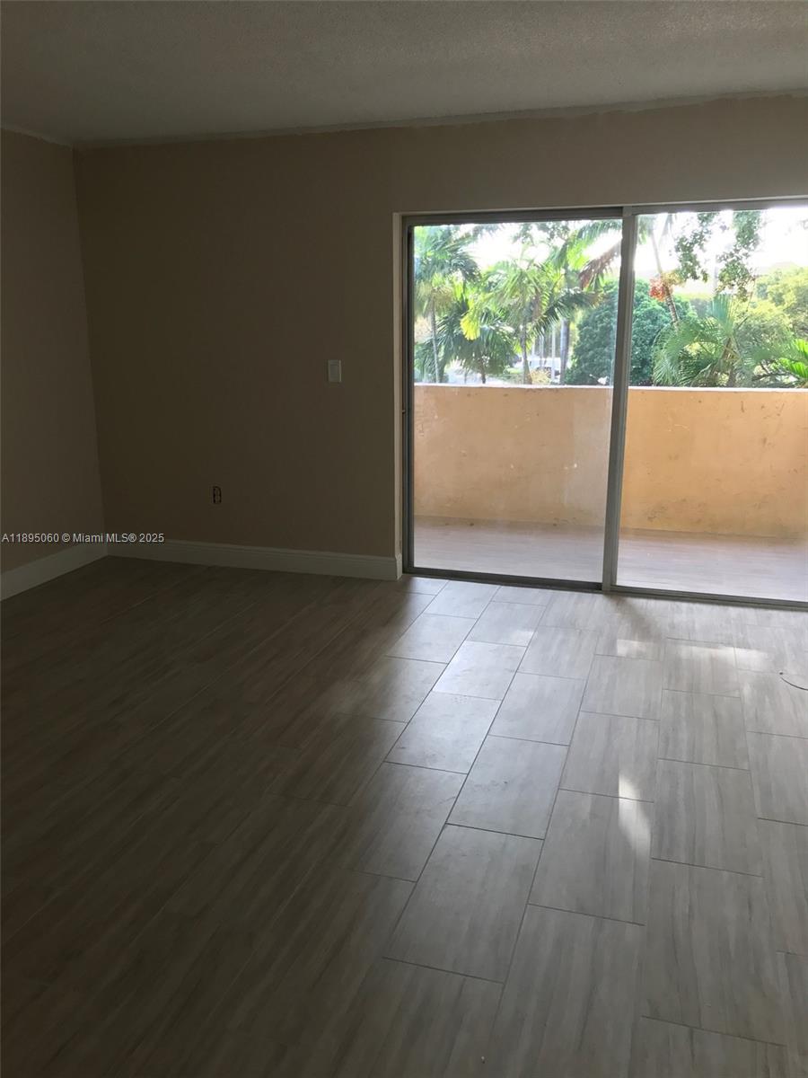 THE BEACH CLUB FONTAINEBL - Residential Lease