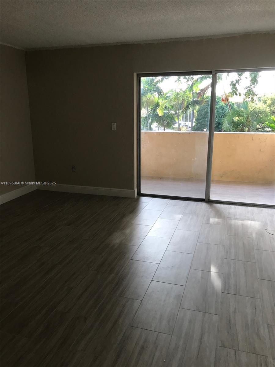 THE BEACH CLUB FONTAINEBL - Residential Lease