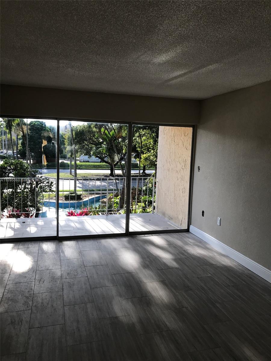 THE BEACH CLUB FONTAINEBL - Residential Lease