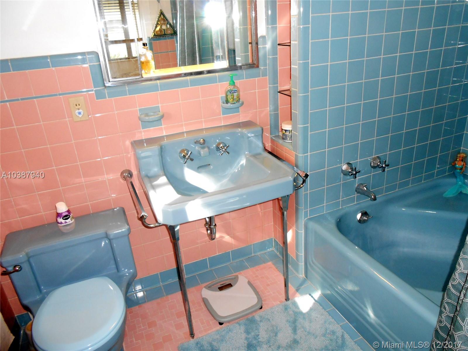 MIAMI SHORES SEC 1 AMD - Residential