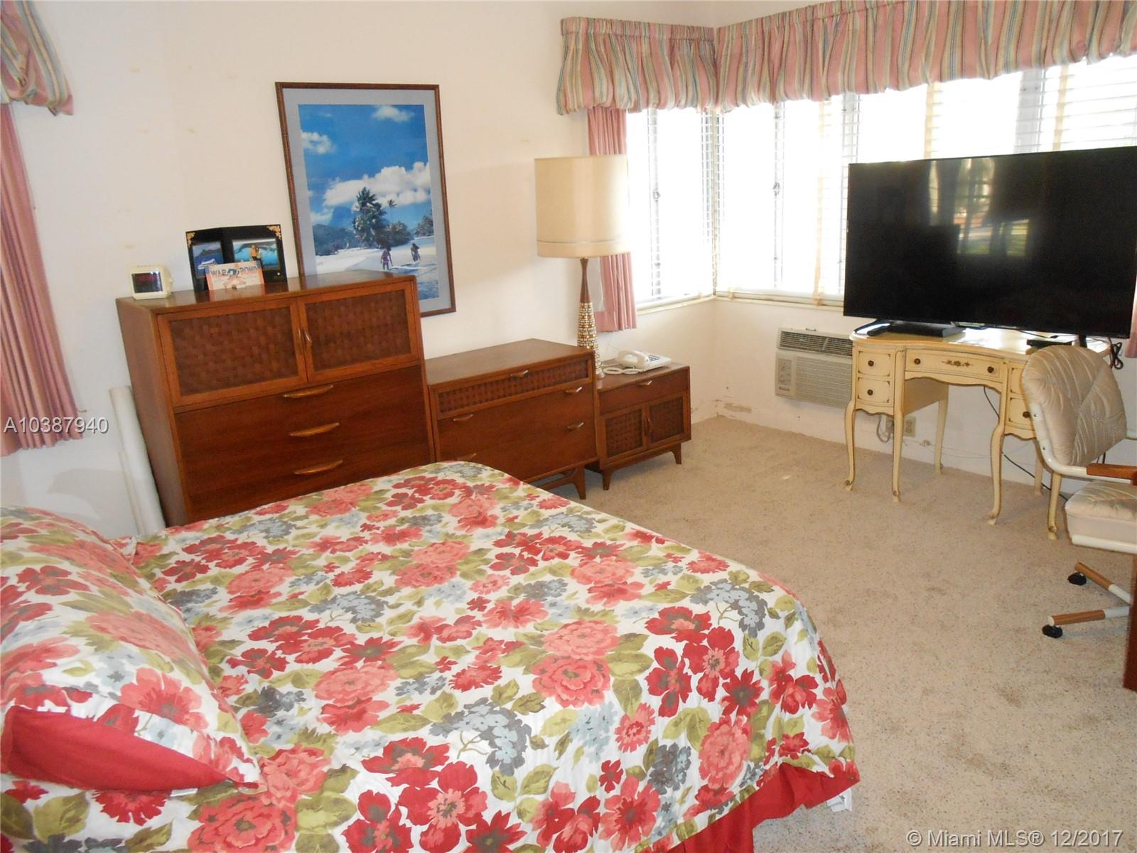 MIAMI SHORES SEC 1 AMD - Residential