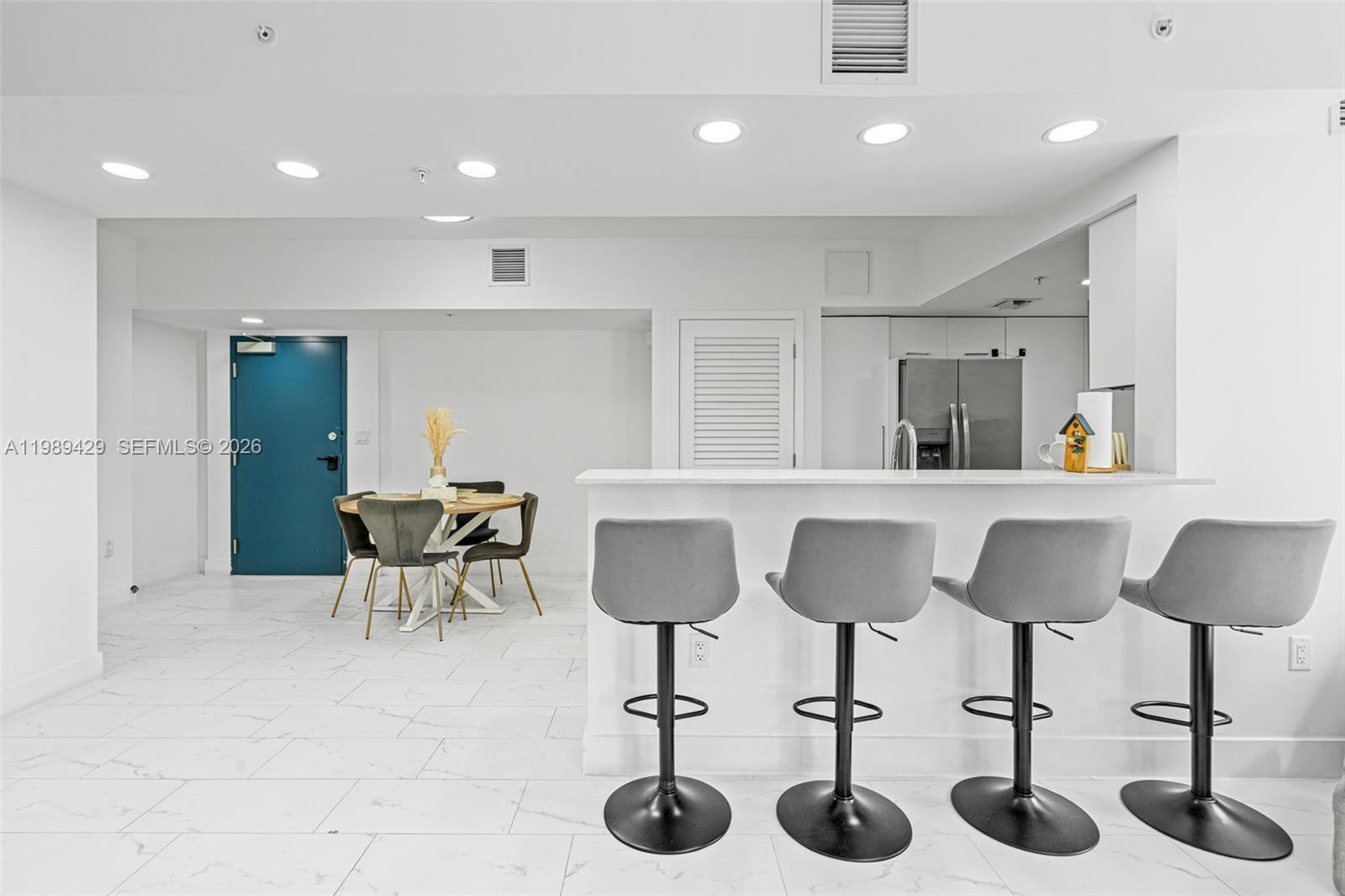 1850 Monroe Street 309