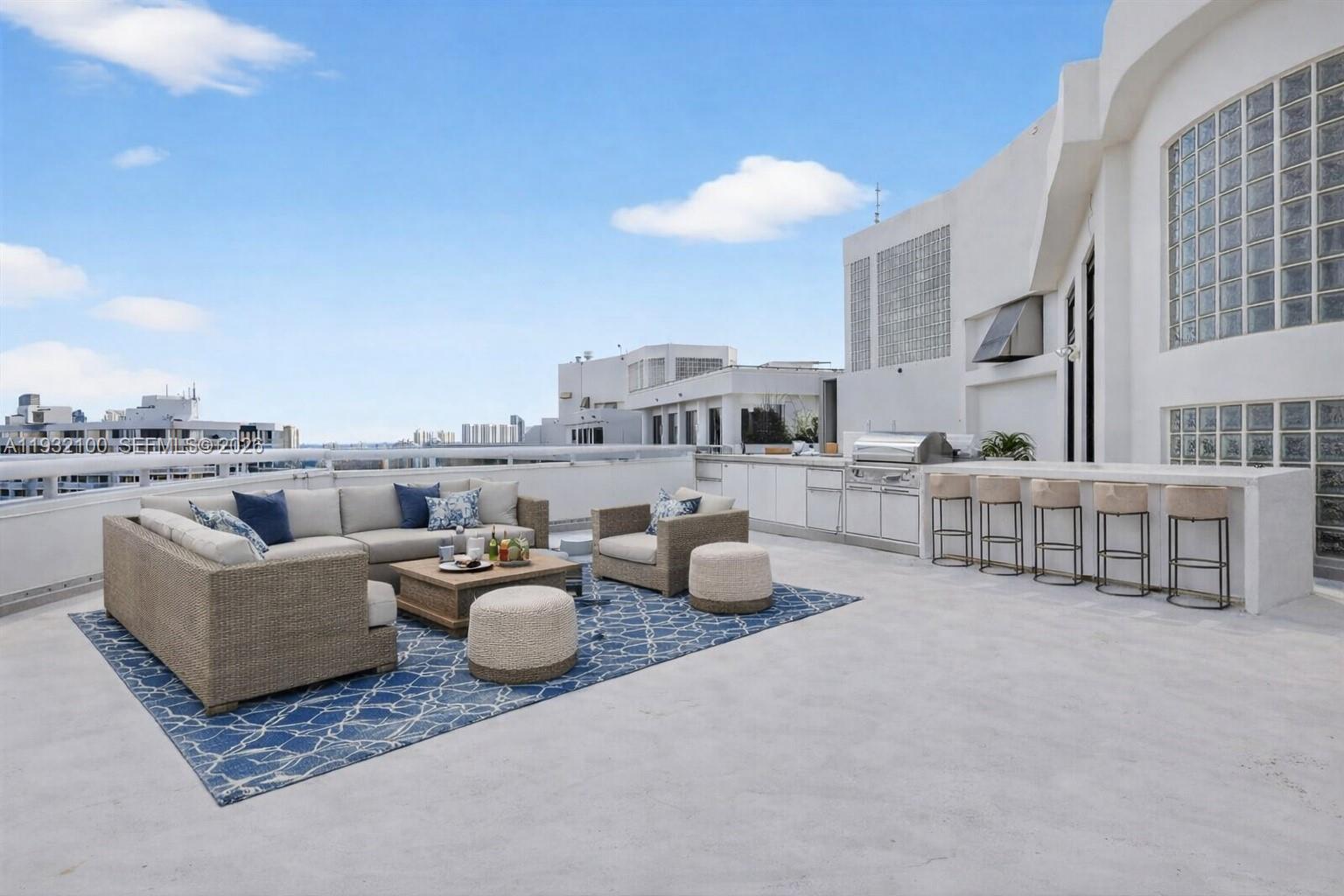 1000 ISL BLVD WILLIAMS IS - Residential