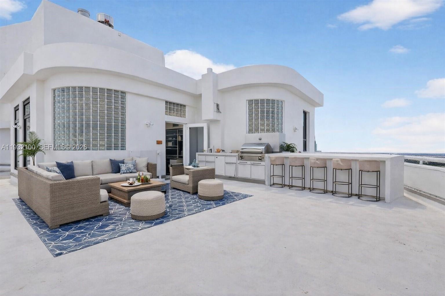 1000 ISL BLVD WILLIAMS IS - Residential