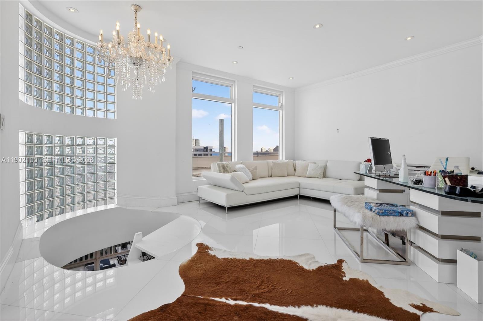 1000 ISL BLVD WILLIAMS IS - Residential