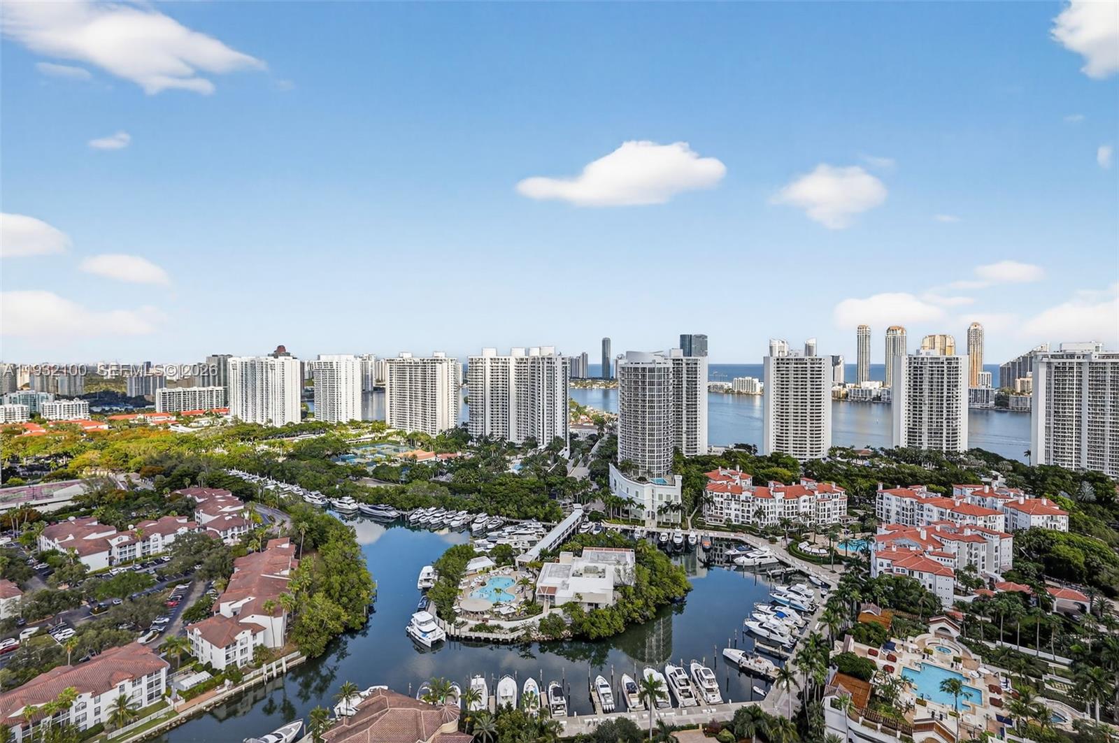 1000 ISL BLVD WILLIAMS IS - Residential