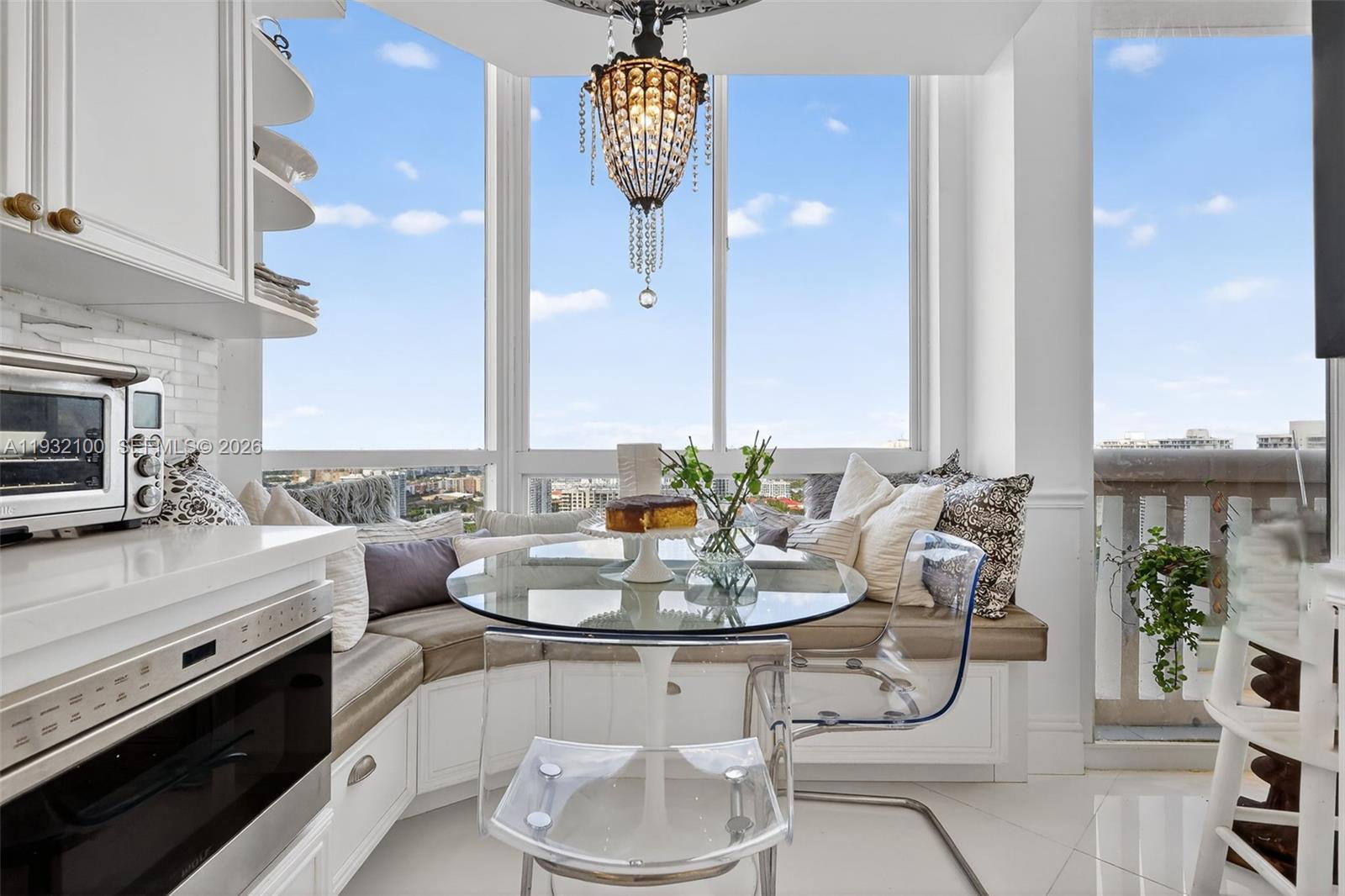 1000 ISL BLVD WILLIAMS IS - Residential