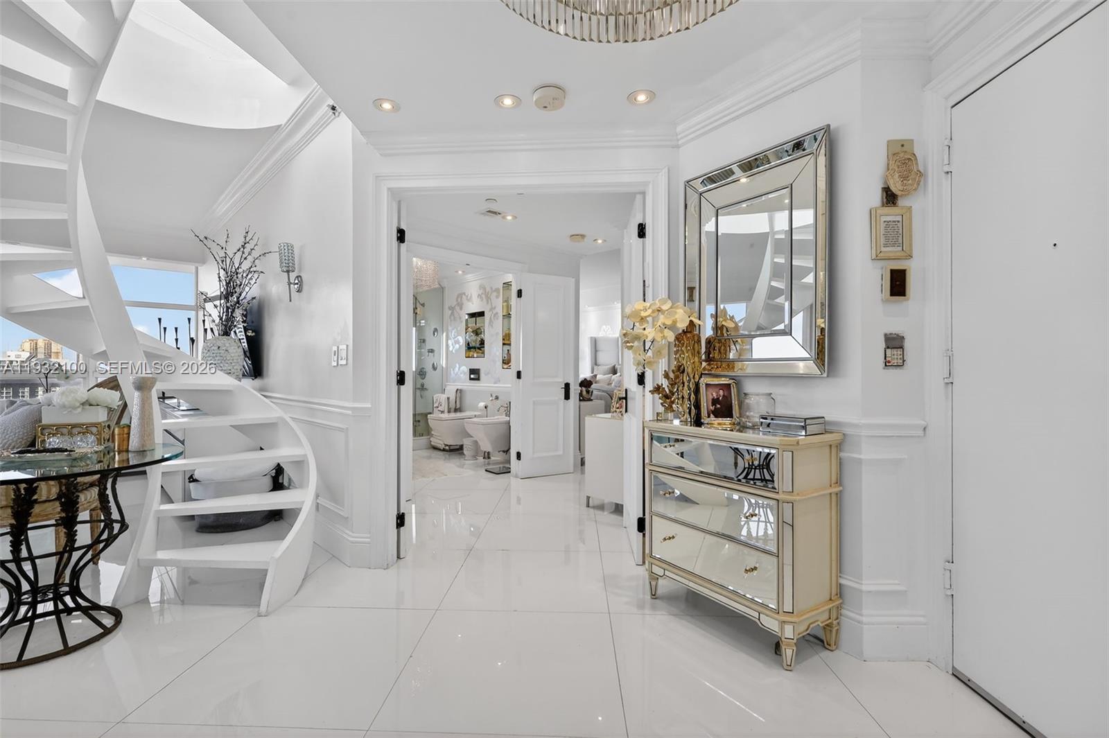 1000 ISL BLVD WILLIAMS IS - Residential