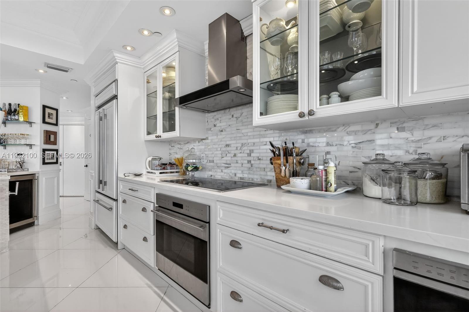 1000 ISL BLVD WILLIAMS IS - Residential