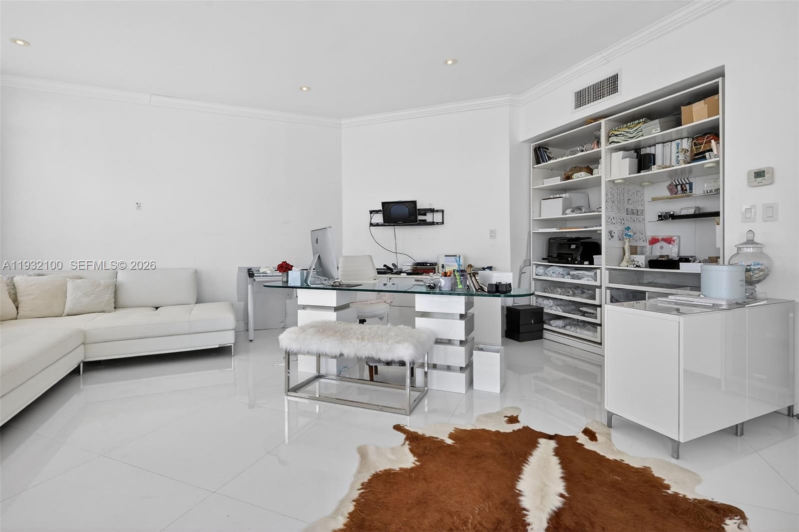 1000 ISL BLVD WILLIAMS IS - Residential